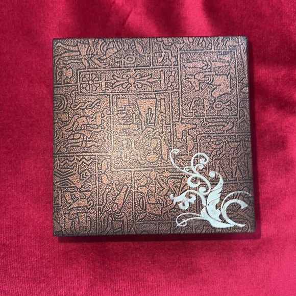 CRYSTAL & ENAMEL FLOWER GOLD TONE BANGLE BRACELET - Picture 7 of 8